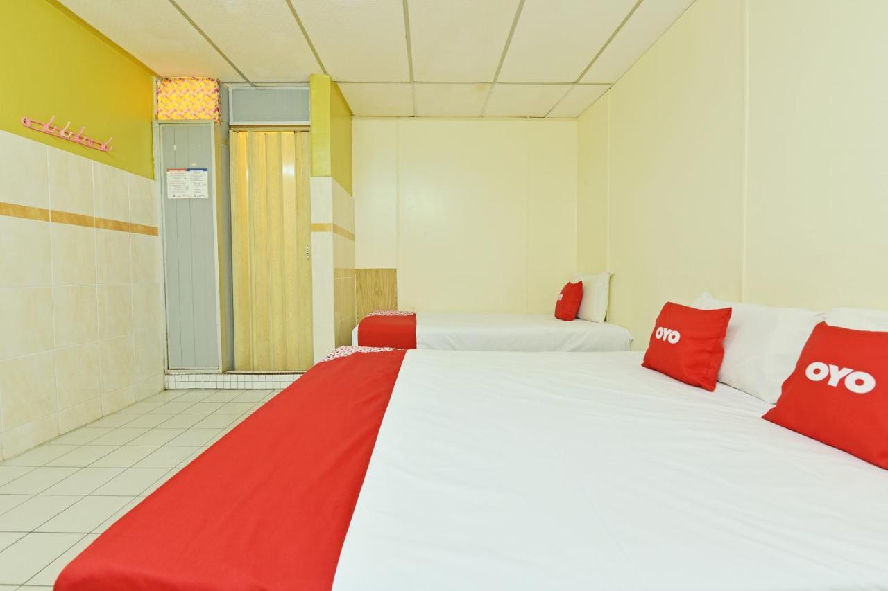 SPOT ON 90472 Hotel Heritage Malacca Buitenkant foto